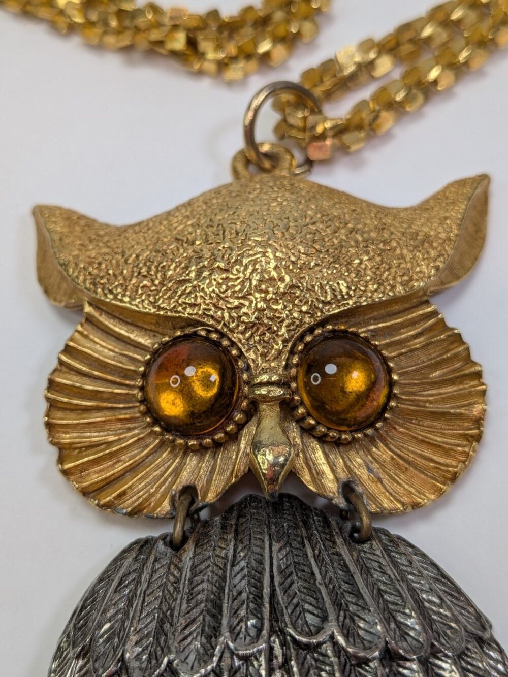 Vintage 1970s Mod Two Tone Articulated Owl Pendant Necklace 29 Inch Chain